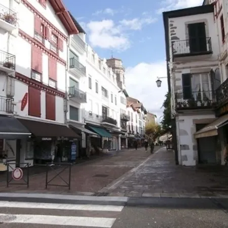 Flots Bleus - Saint-jean-de-luz 4 Bedrooms 8 Persons סיבור